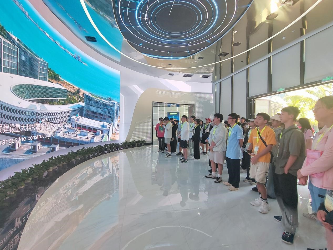 赤胆忠心强教育 同心共筑中国梦 赤胆忠心强教育 同心共筑中国梦