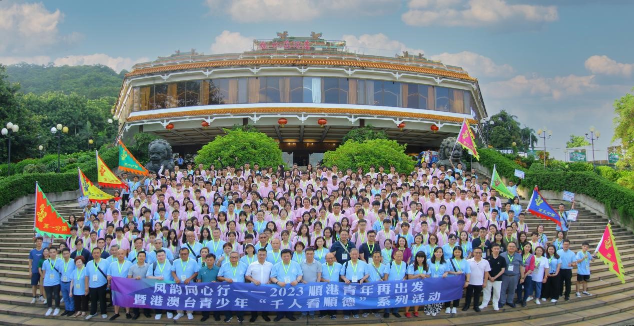 赤胆忠心强教育 同心共筑中国梦 赤胆忠心强教育 同心共筑中国梦