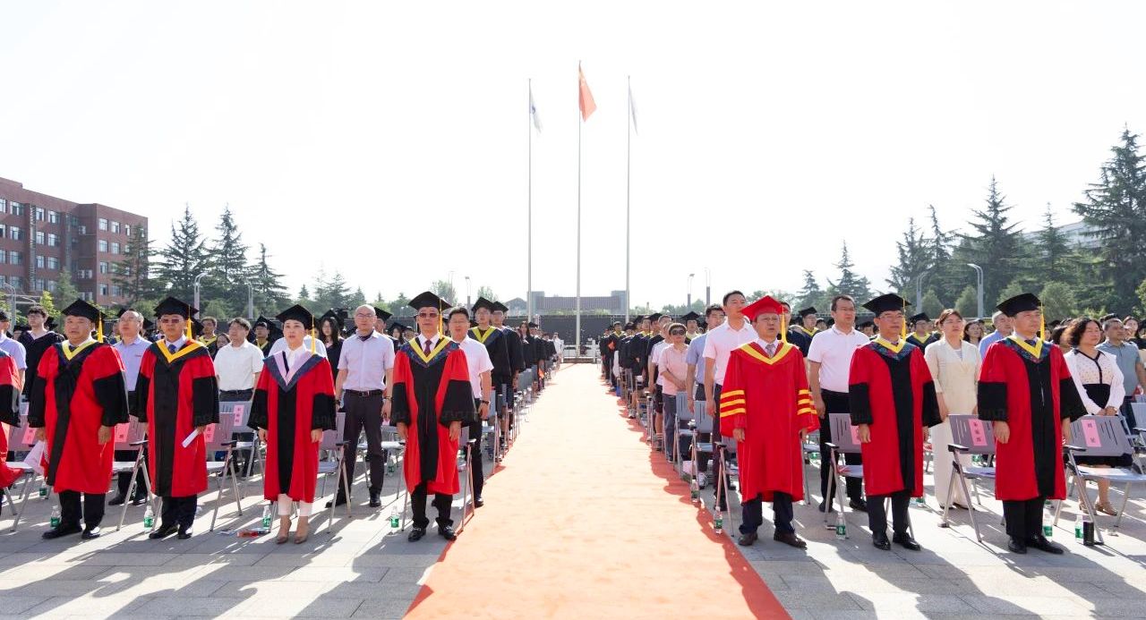 携青春之志 赴星辰大海——西安明德理工学院举行毕业季系列活动 携青春之志 赴星辰大海——西安明德理工学院举行毕业季系列活动