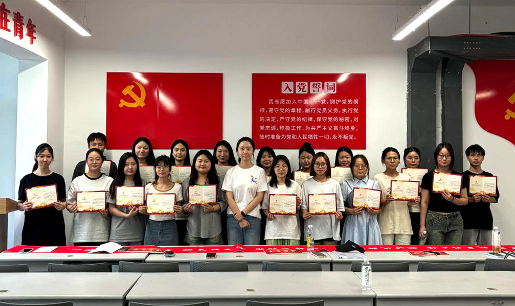 携青春之志 赴星辰大海——西安明德理工学院举行毕业季系列活动 携青春之志 赴星辰大海——西安明德理工学院举行毕业季系列活动